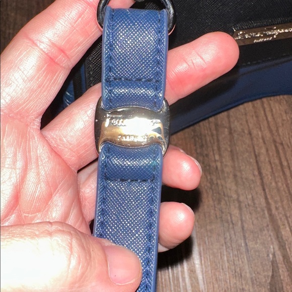 Salvatore Ferragamo for Eva Air Faux Saffiano faux Leather parfums bag - Picture 2 of 4